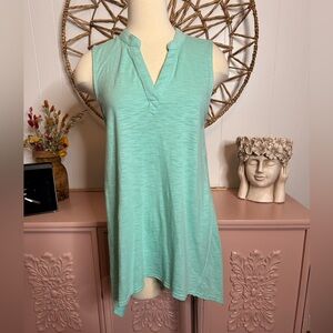 Chico's size 1-medium asymmetrical Light Green Sleeveless Tank Top